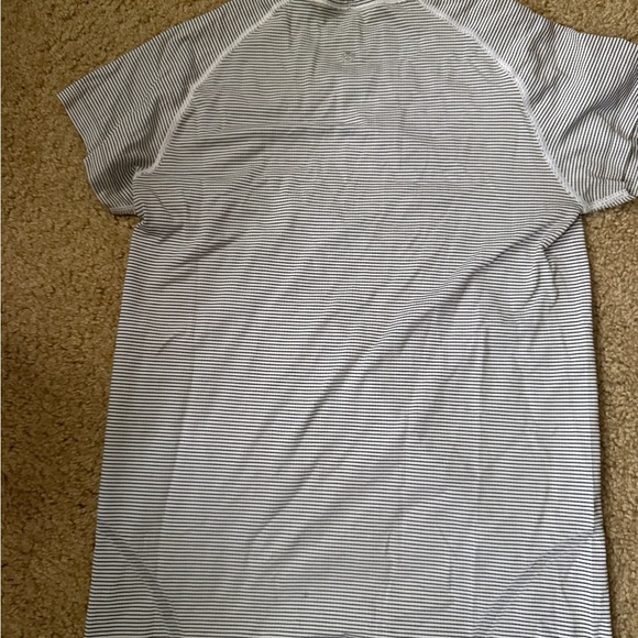 Lululemon Swiftly Tee - Picture 7 of 9